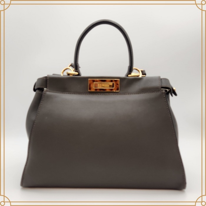FENDI フェンディ ピーカブー ミディアムバッグ【Bランク】
