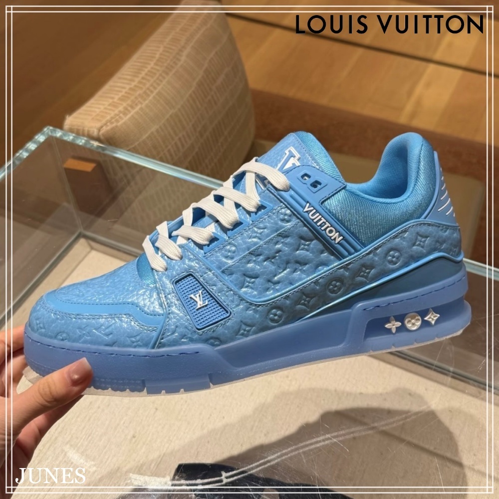 夏に映える一足！！【LOUIS VUITTON】LVトレイナースニーカー
