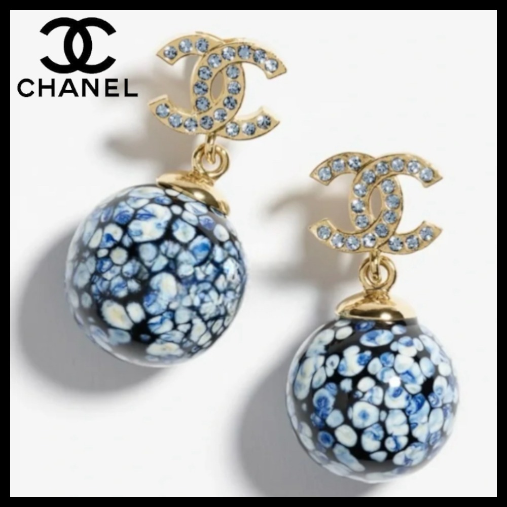 【煌めきと気品を耳元に♪】CHANEL ピアス