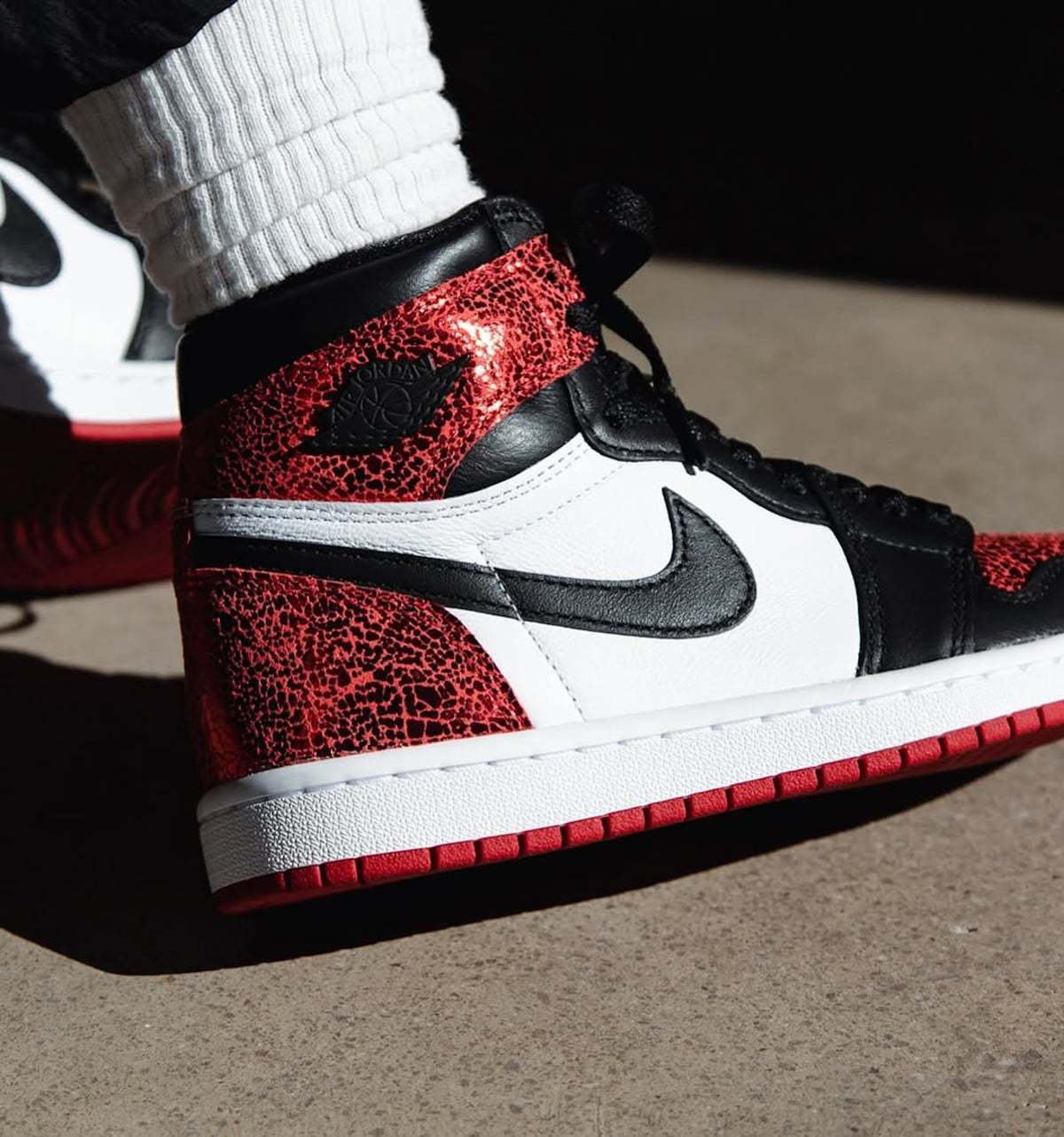 ★NIKE★伝説のBredに“ルビー”の煌めきを―最新AJ1