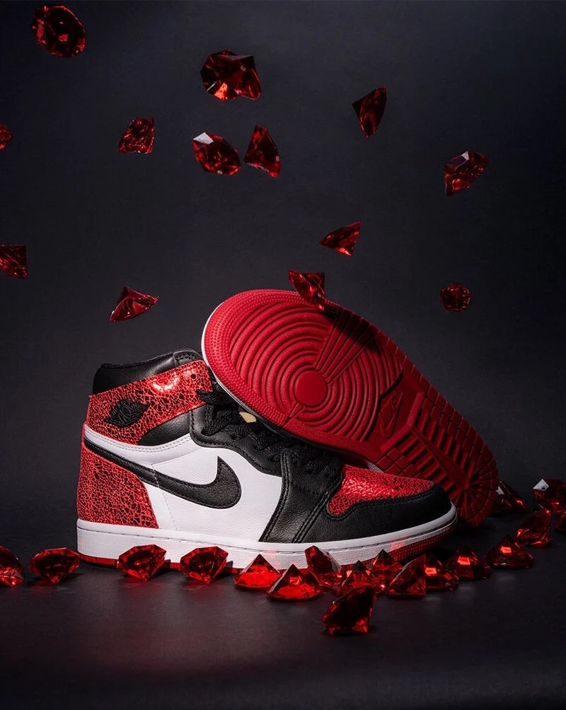 ★NIKE★伝説のBredに“ルビー”の煌めきを―最新AJ1