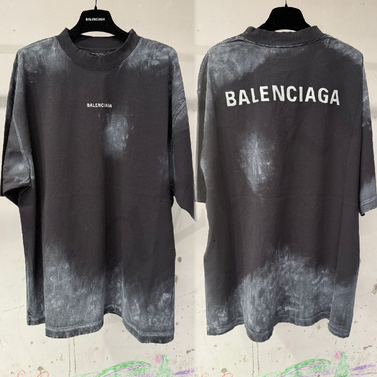 【送料込】BALENCIAGA★Paint ロゴTシャツ