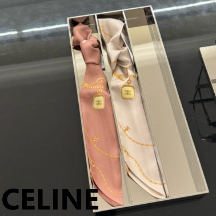 国内直営*CELINE*ラヴァリエール  チャーム シルクツイル