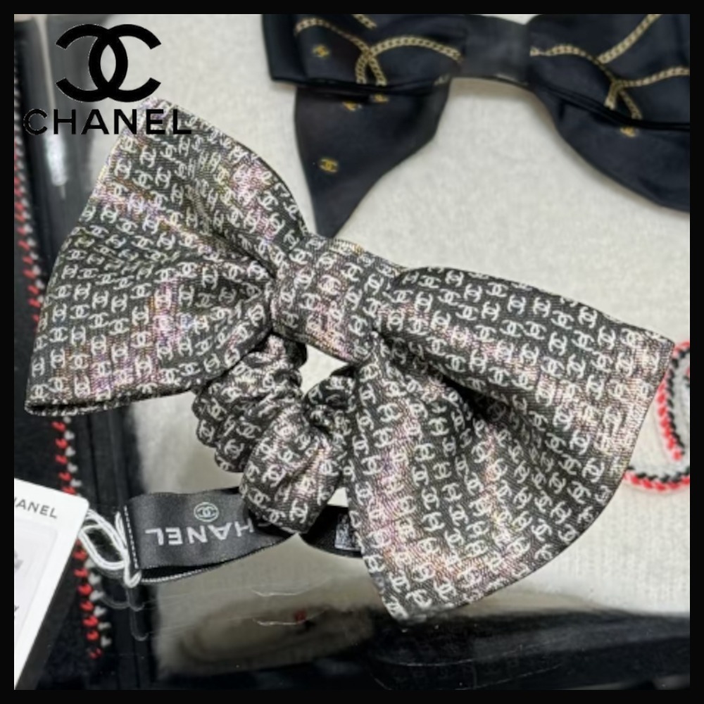 【可愛いシャネル柄♪】CHANEL ヘアアクセサリー