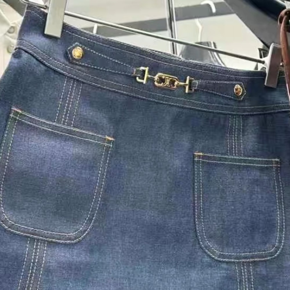 《大人かわいい》【CELINE】トラペーズ ミニスカート デニム