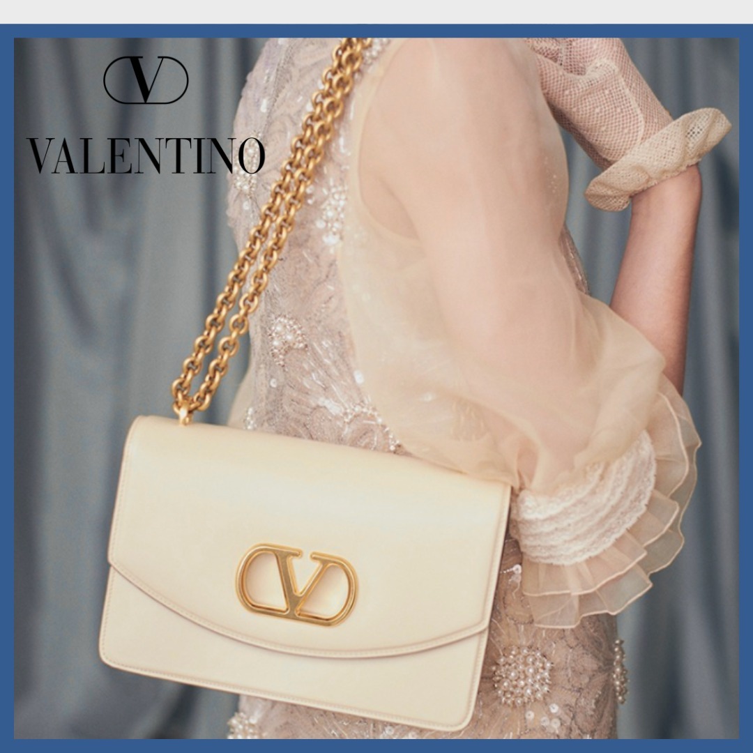 VALENTINO Garavani Vain Shoulder Bag【関税送料込】
