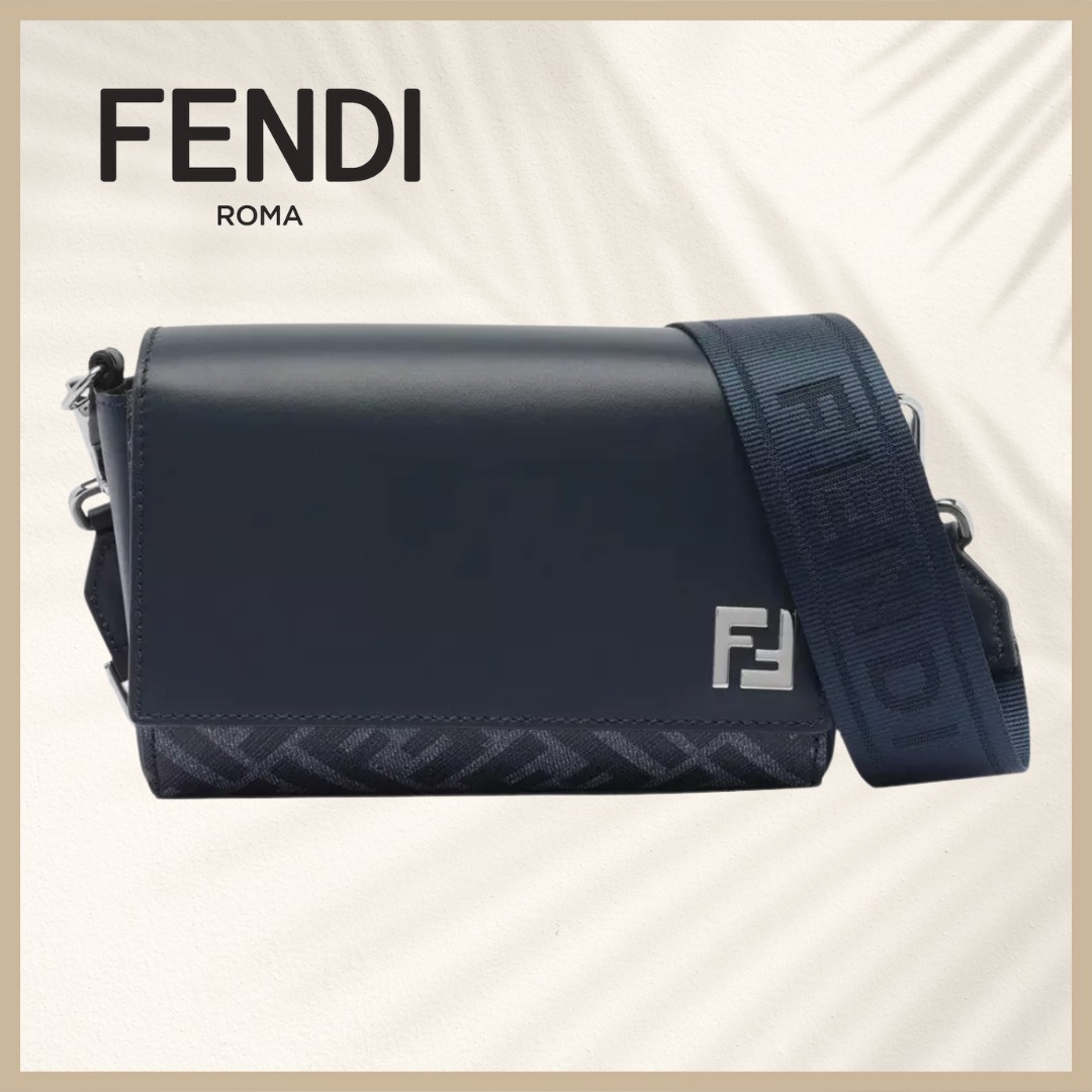 FENDI 7M0363 ASIC F1O97 コンパクトバッグ【関税送料込】