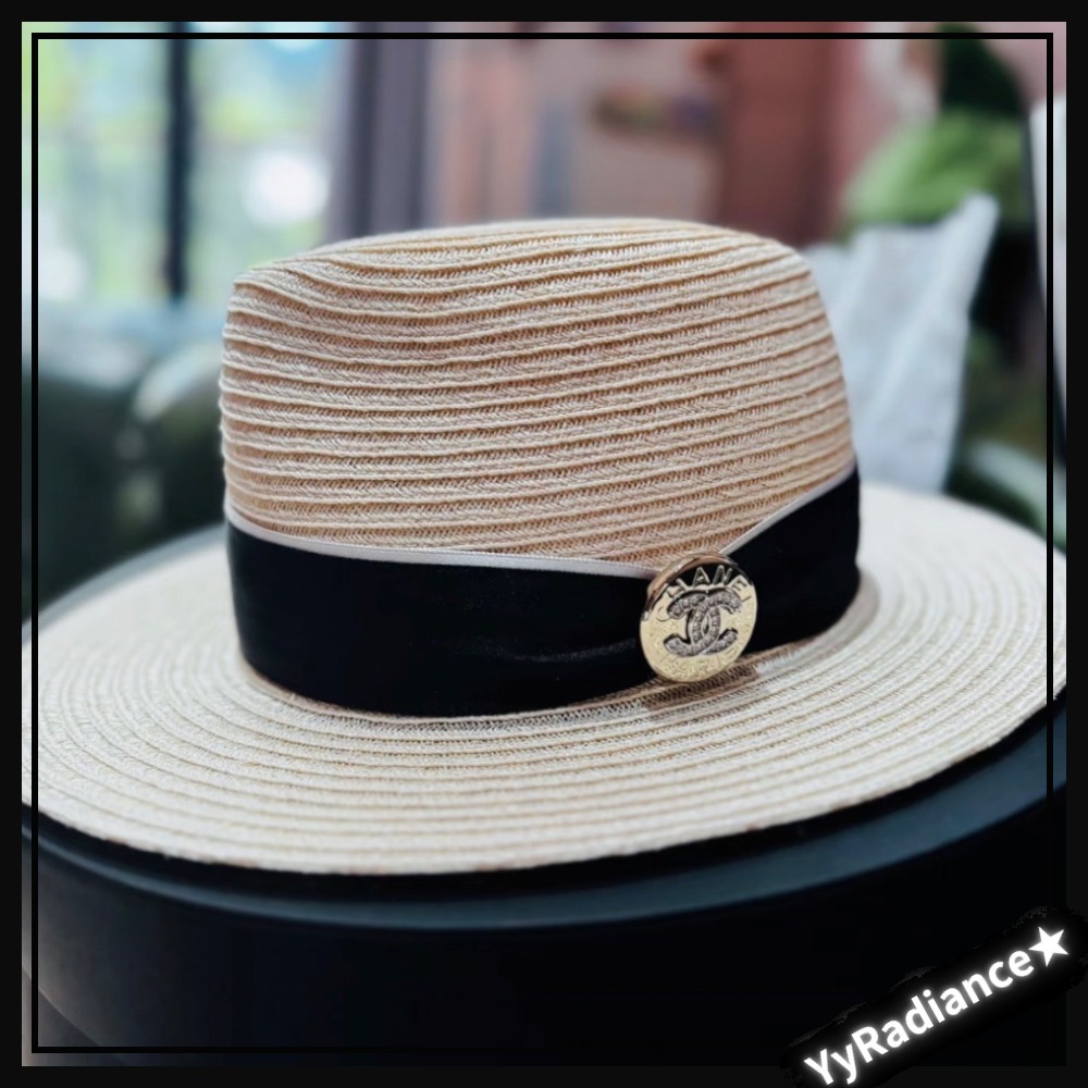 【夏の必需品♡ゴールドロゴがオシャレ】CHANEL ハット