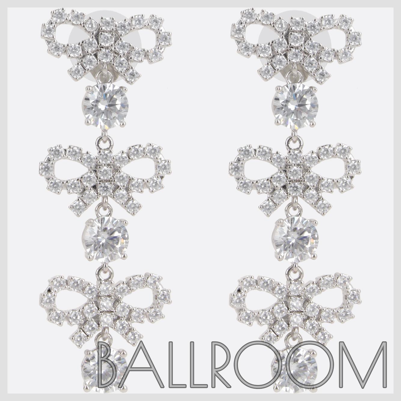 ピアス SELF PORTRAIT MICRO BOW CRYSTAL TIERED EARRINGS