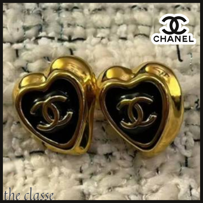 【ハート型♡】華やかなワンポイントに☆ CHANEL ピアス