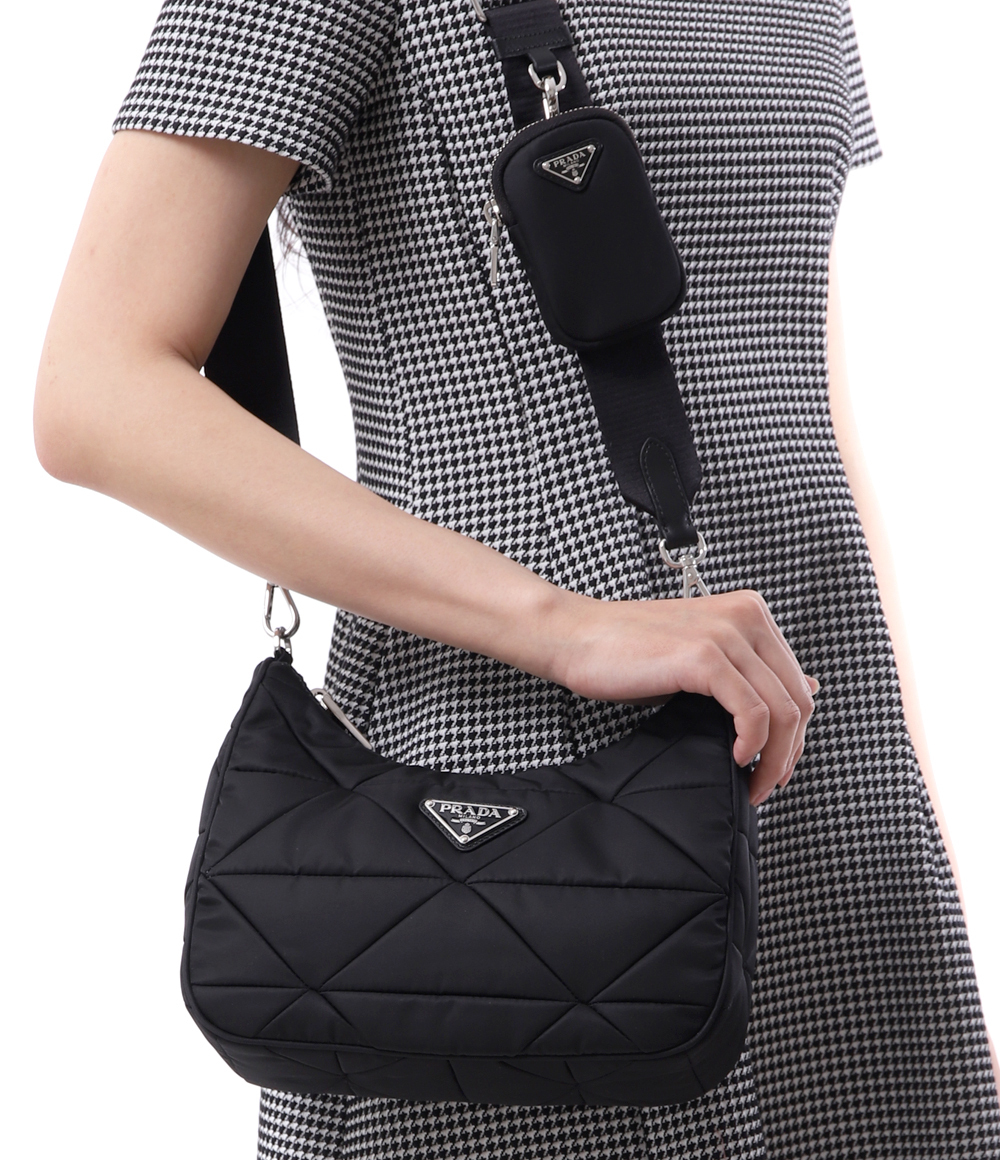 ★PRADA★ナイロン ダウン 色バッグ