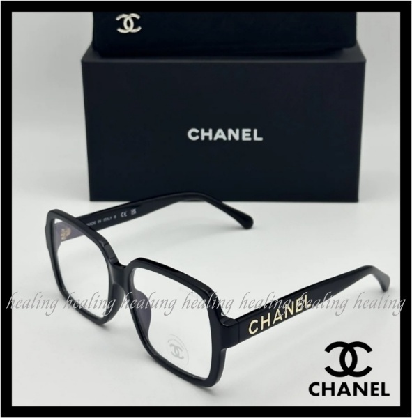 サイドロゴがお洒落♪【CHANEL】スクエアブルーライトアイウェア