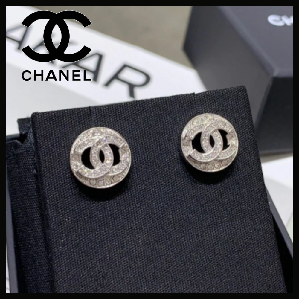 【季節問わず大活躍☆】CHANEL ピアス