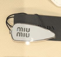 【MIU MIU】5IF147  エナメルメタル ロゴヘアクリップ