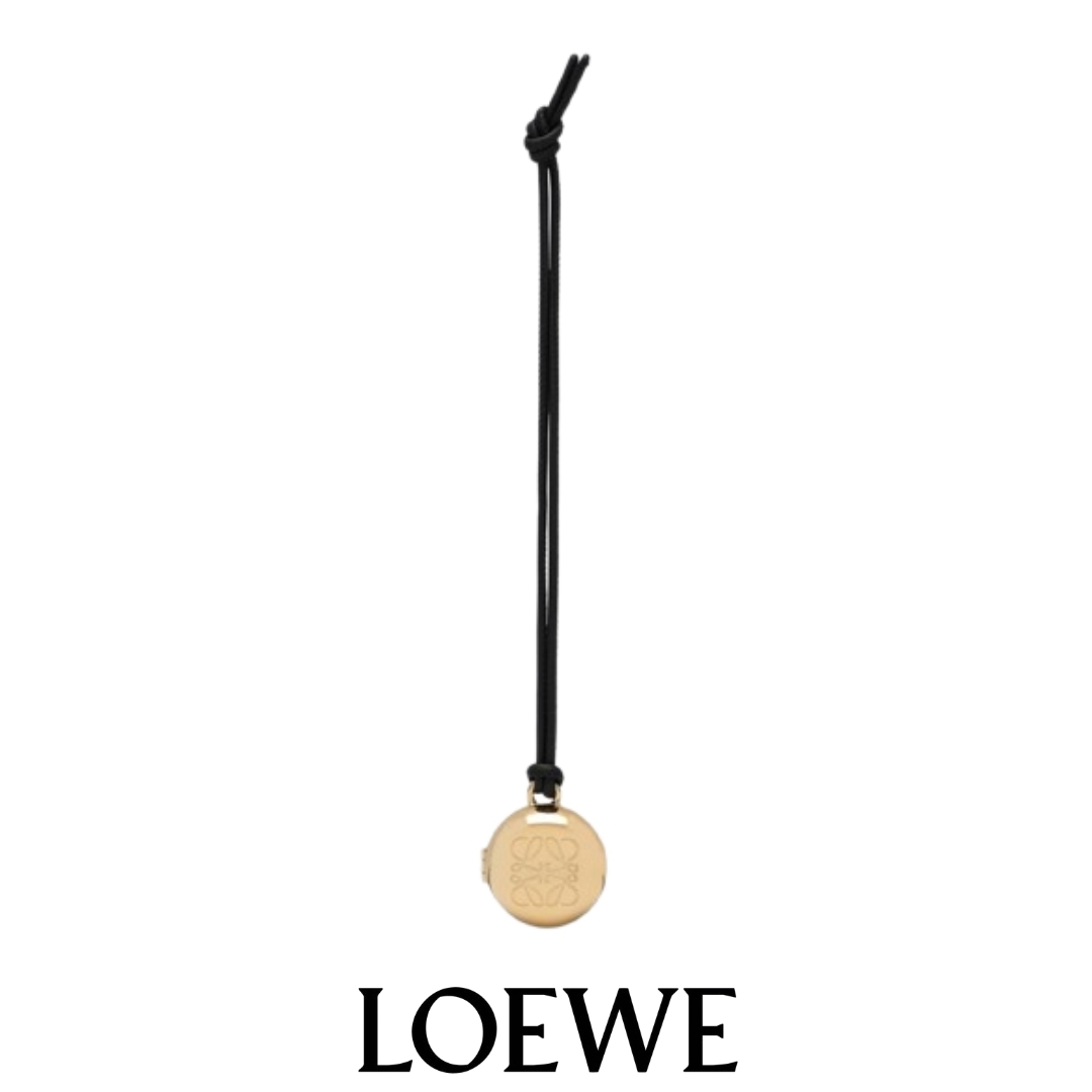 【人気★オシャレ】LOEWE アナグラムペブルメダリオンペンダント