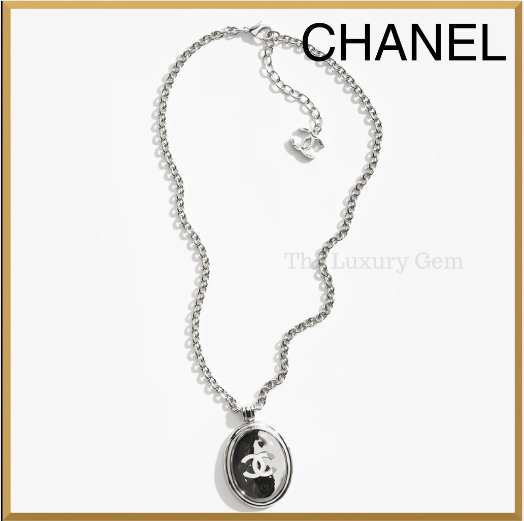 CHANEL ロング ペンダント ネックレス メタル & レジン