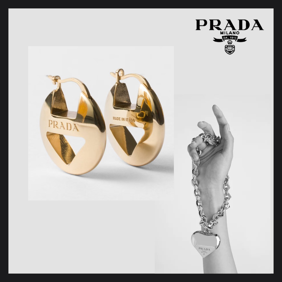 ★ピアス★【PRADA】メタルピアス
