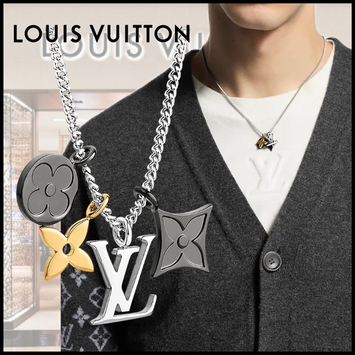 【モノグラム☆】Louis Vuitton ペンダント LV インスティンクト