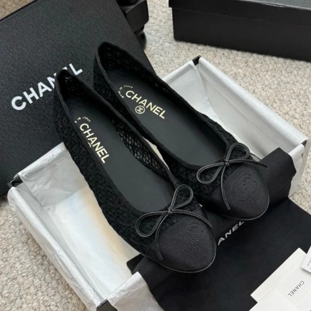 《メッシュの透け感が可愛い♪》CHANEL バレリーナ CCロゴ