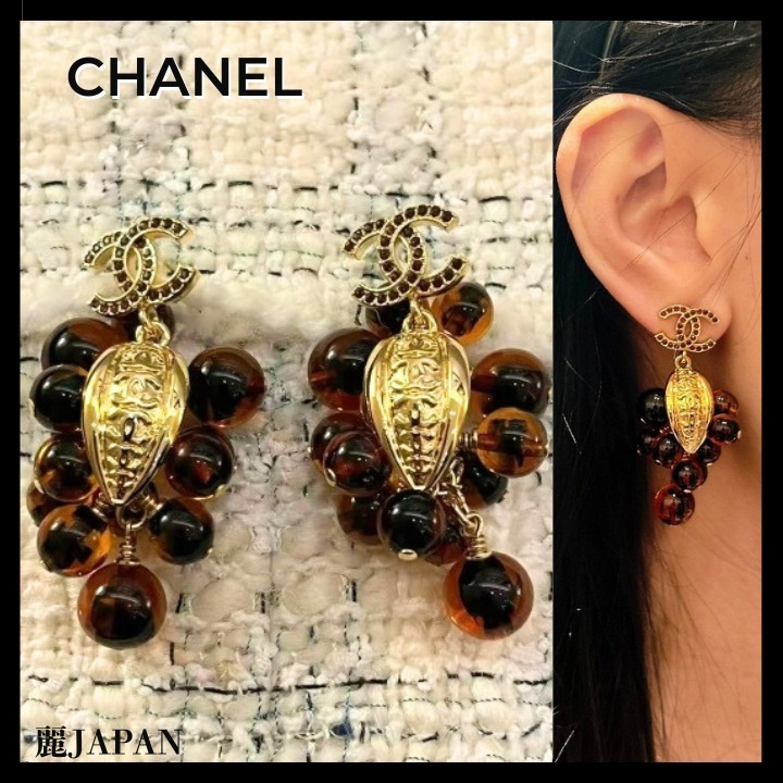 2025A♡【CHANEL】ぶどうのコスチュームパール♡