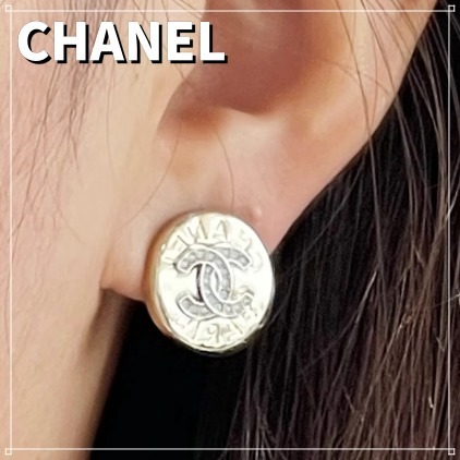 【華やかに咲く】CHANEL CCロゴ ピアス