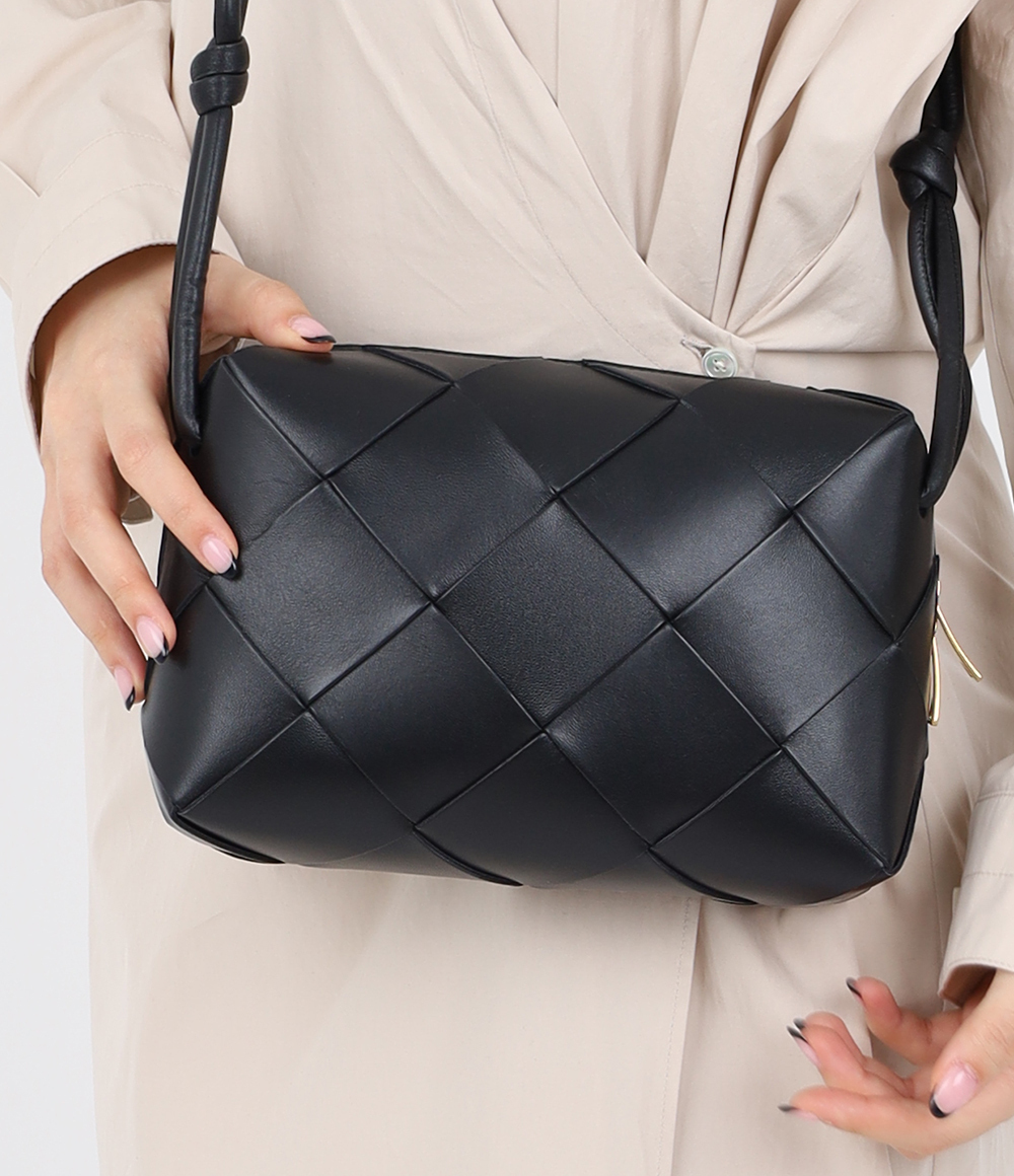 ★BOTTEGA VENETA★カセット スモールクロスボディバッグ