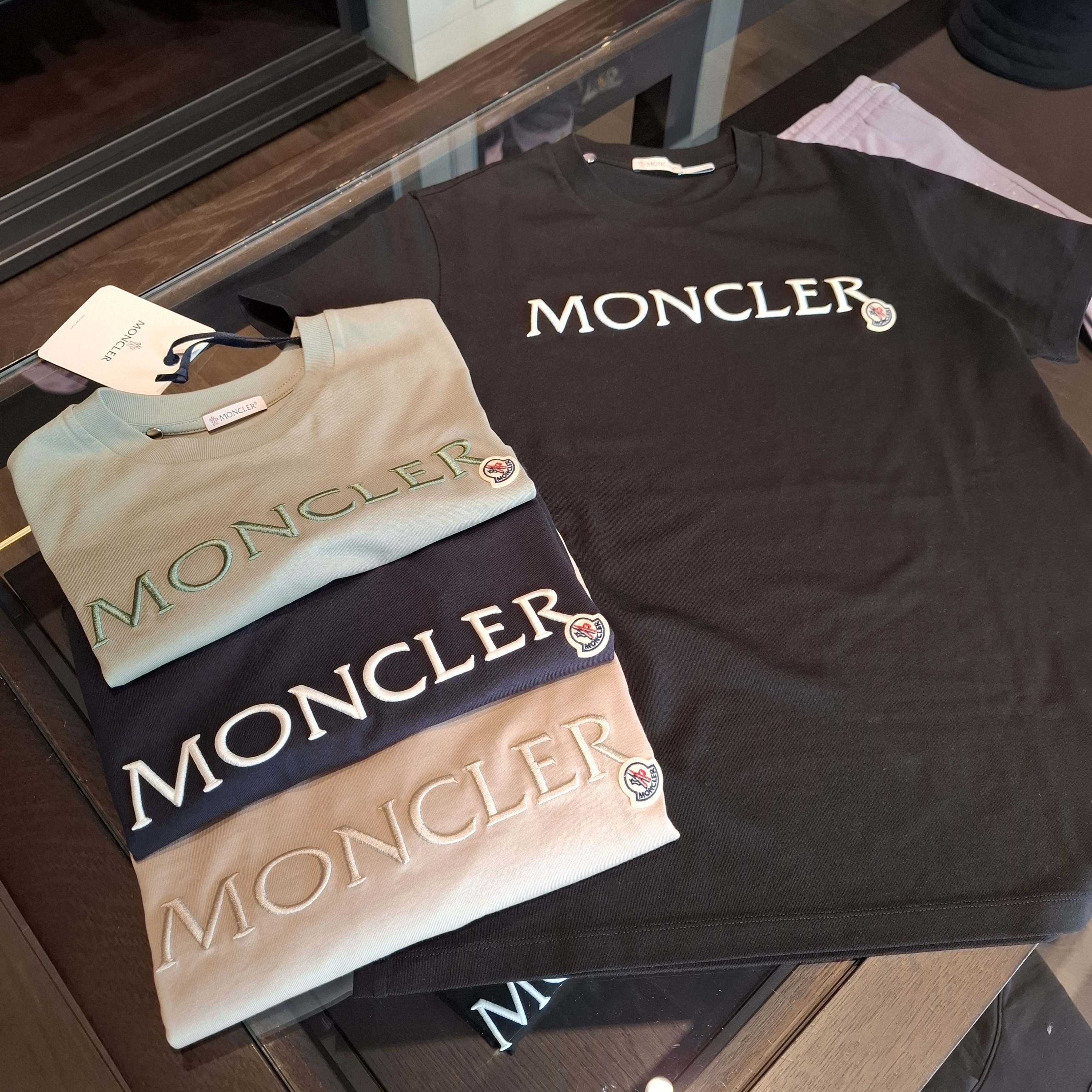 30%OFF!◎Moncler 24SS 刺繍ロゴ Tシャツ MAGILA