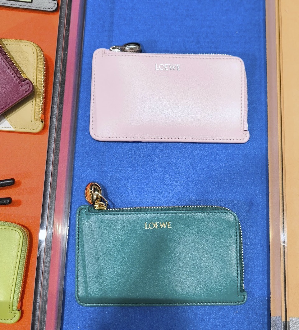 【LOEWE】CANBZ40X01 ペブル コインカードホルダー