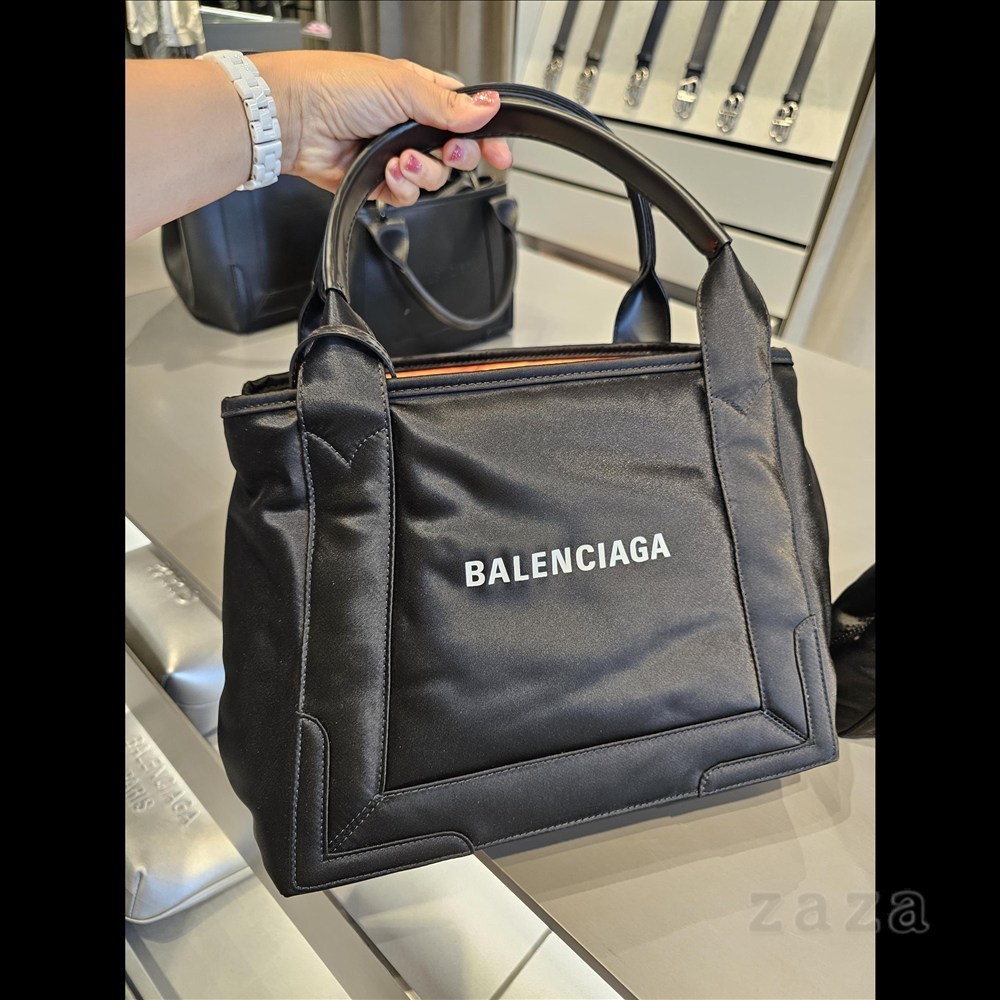 セール!!BALENCIAGA★339933★XSサイズ