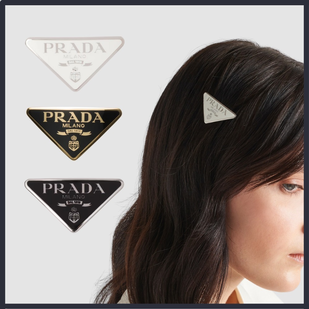 《PRADA》ギフトに最適！メタル ヘアピン