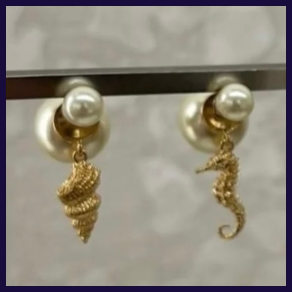 【耳元にきらめく海のモチーフ♪】Dior ピアス