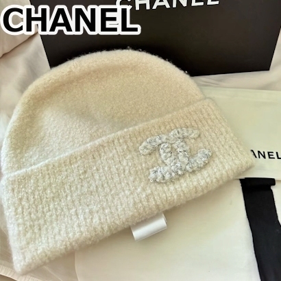 《2025A》 CHANEL CCロゴ ニットキャップ アイボリー