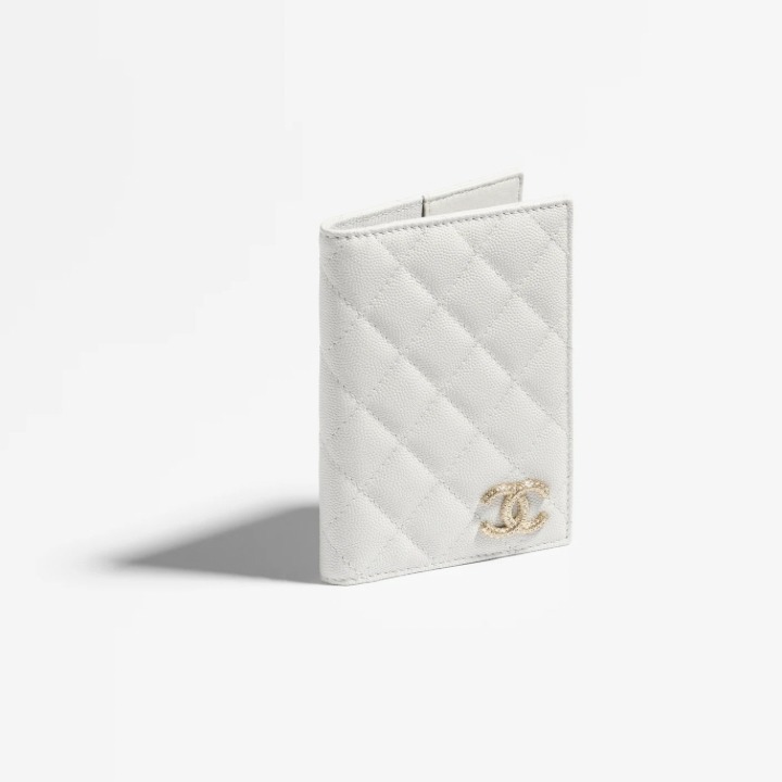 《手に取る度可愛い♥》CHANEL パスポート ケース