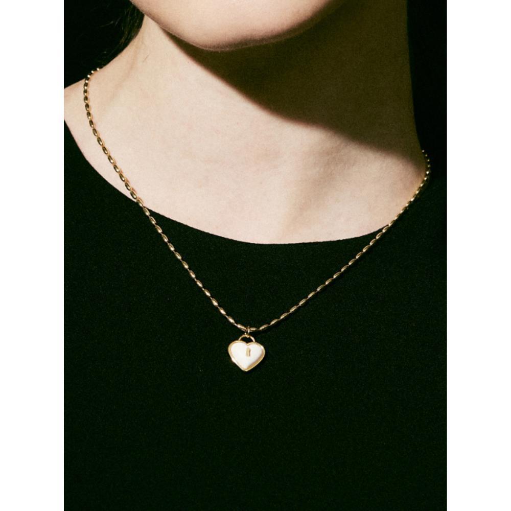 ◆VINTAGE HOLLYWOOD◆ Keyhole Heart Necklace VH249ONE001M