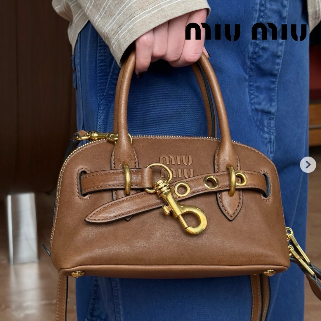 Miu Miu Aventure mini nappa leather bag 関税込