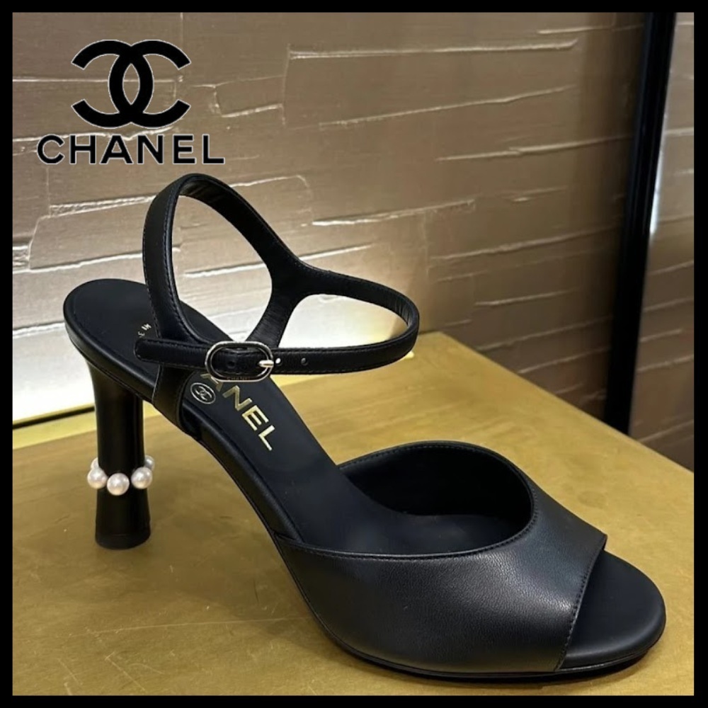【夢のように美しくシネマティック】CHANEL サンダル