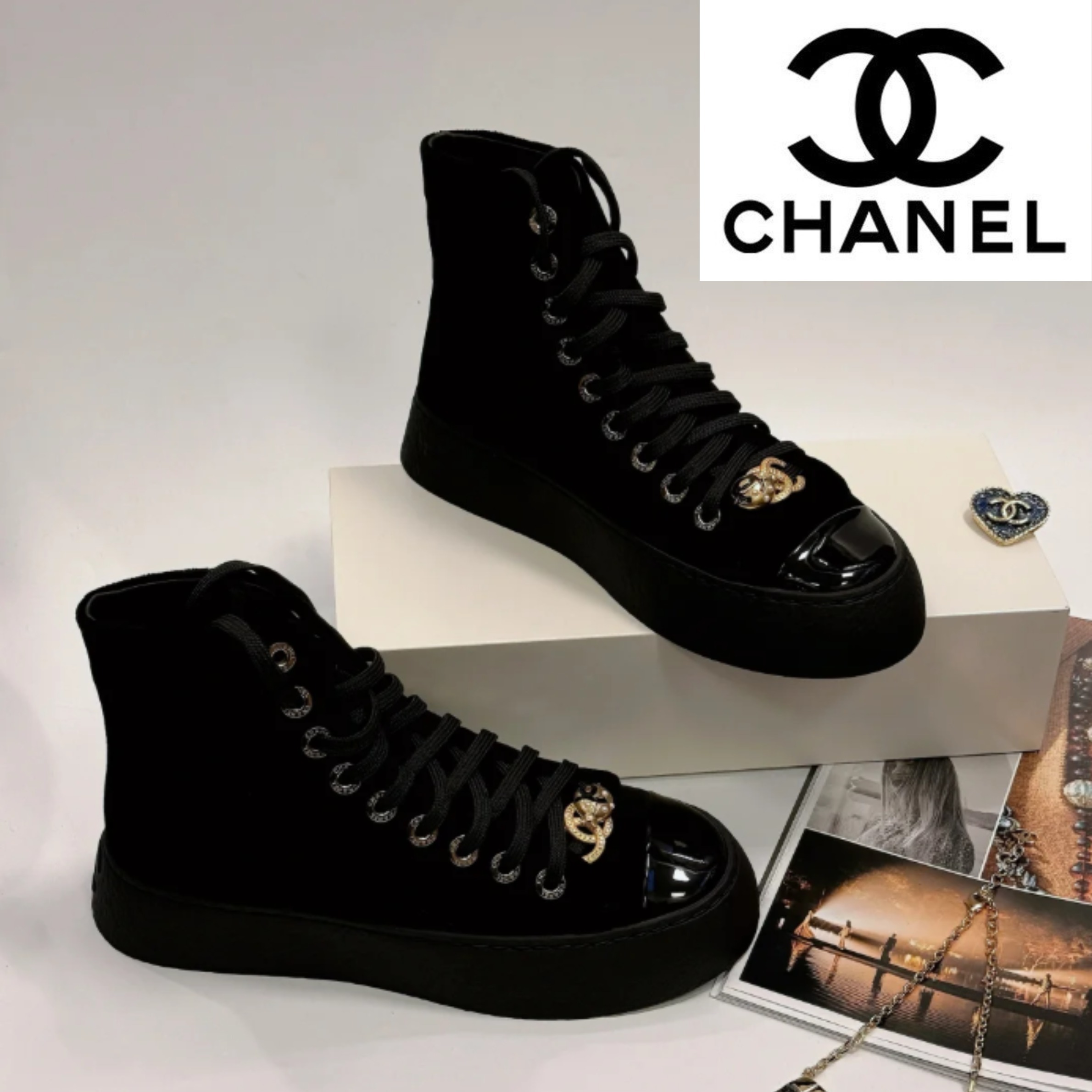 【足元をお洒落に♡】CHANEL ハイカットスニーカー