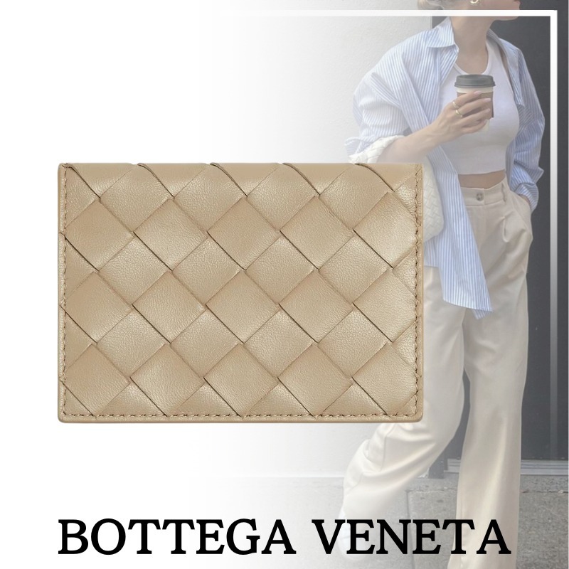 プレゼントに◆BOTTEGA VENETA Intrecciato 二つ折り 名刺入れ