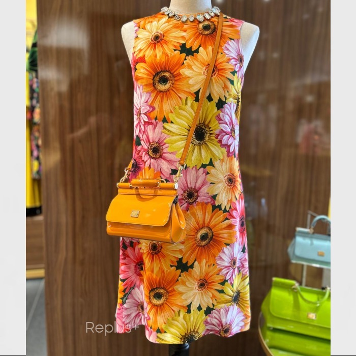 【Dolce&Gabbana】ワンピース ノースリーブ 花柄 クルーネック