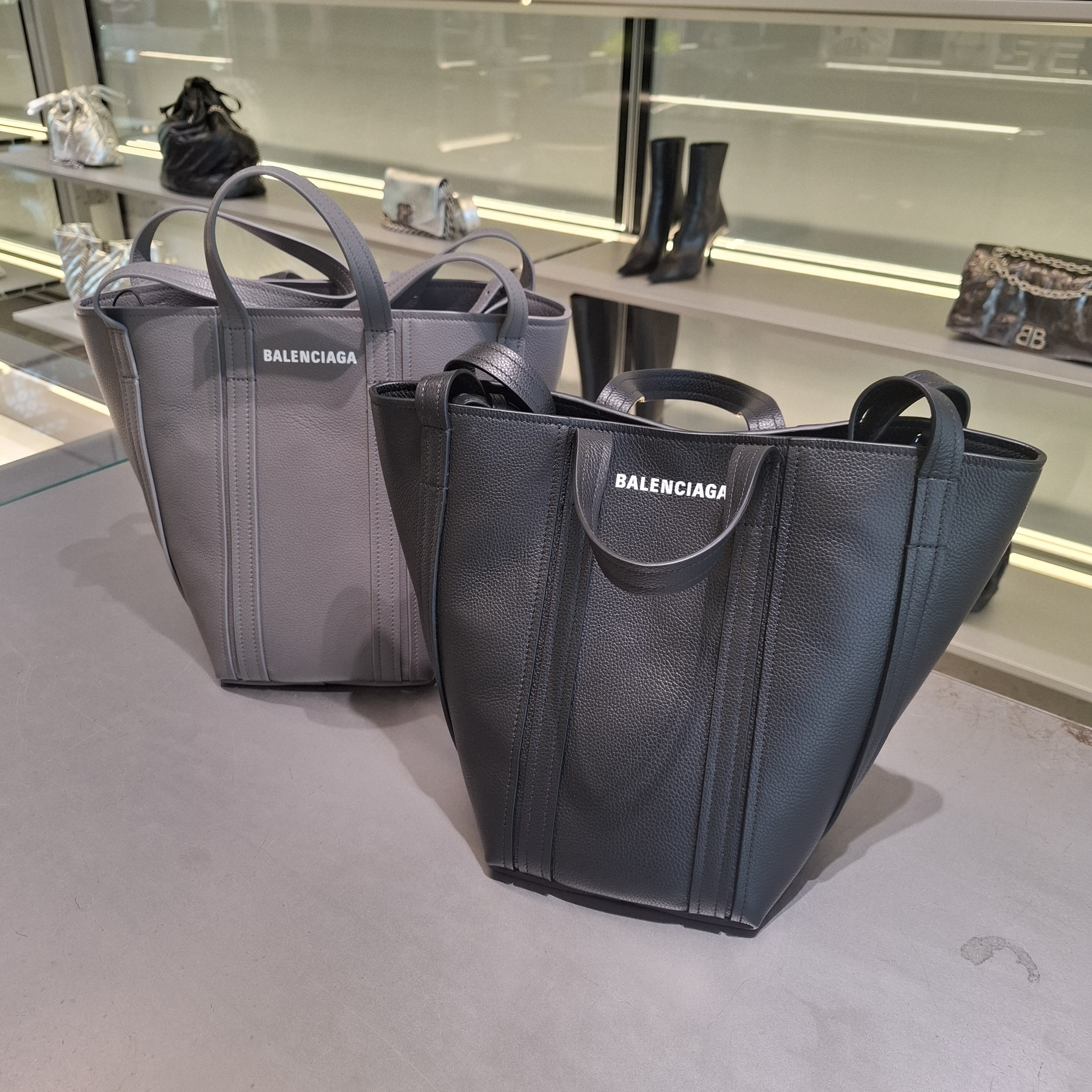 現地価格◎EXPRESS便可★BALENCIAGA EVERYDAY 2.0 TOTE L