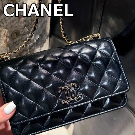 《2025A》 CHANEL チェーンウォレット ブラック