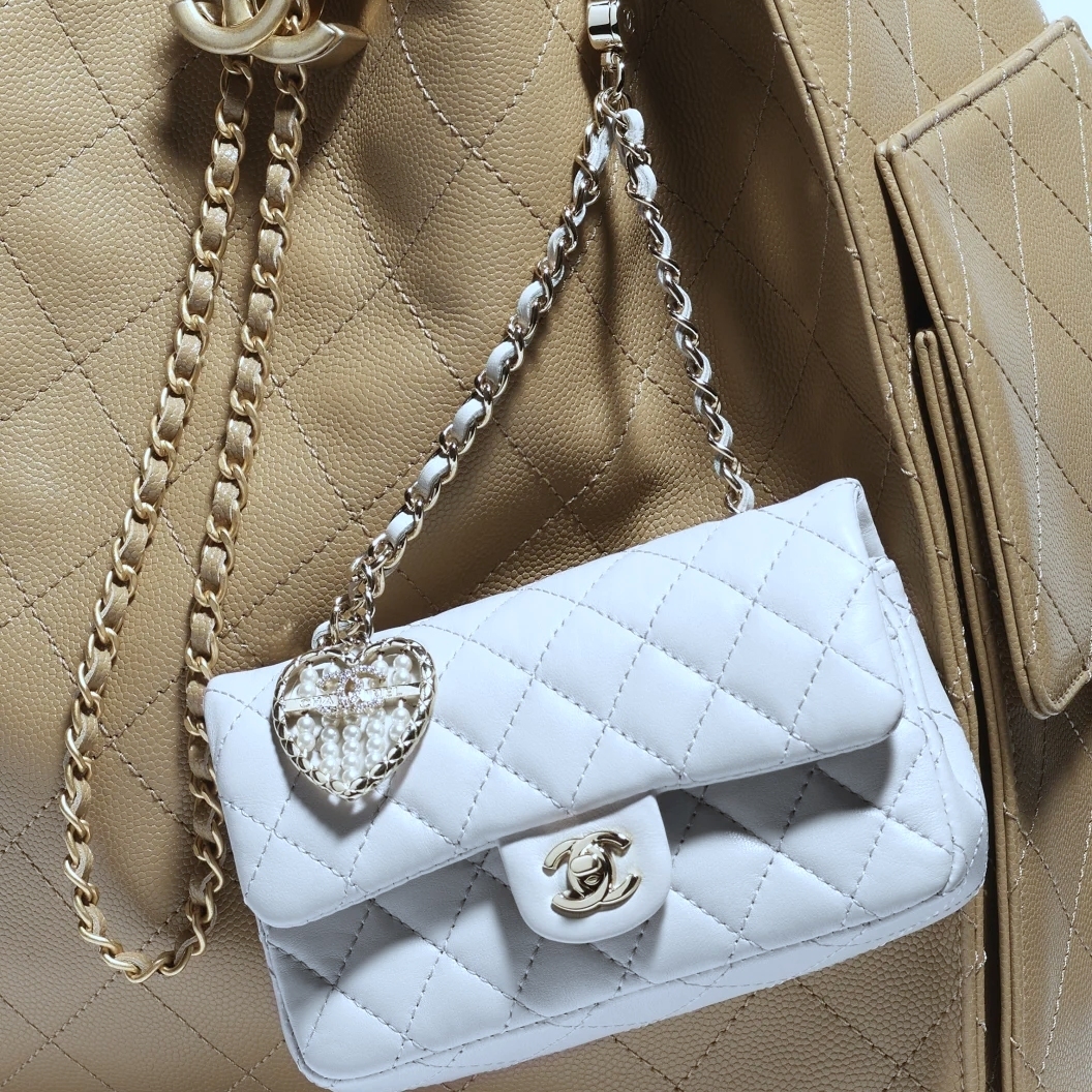 《2025A》CHANEL クラシック ミニバッグ グレー