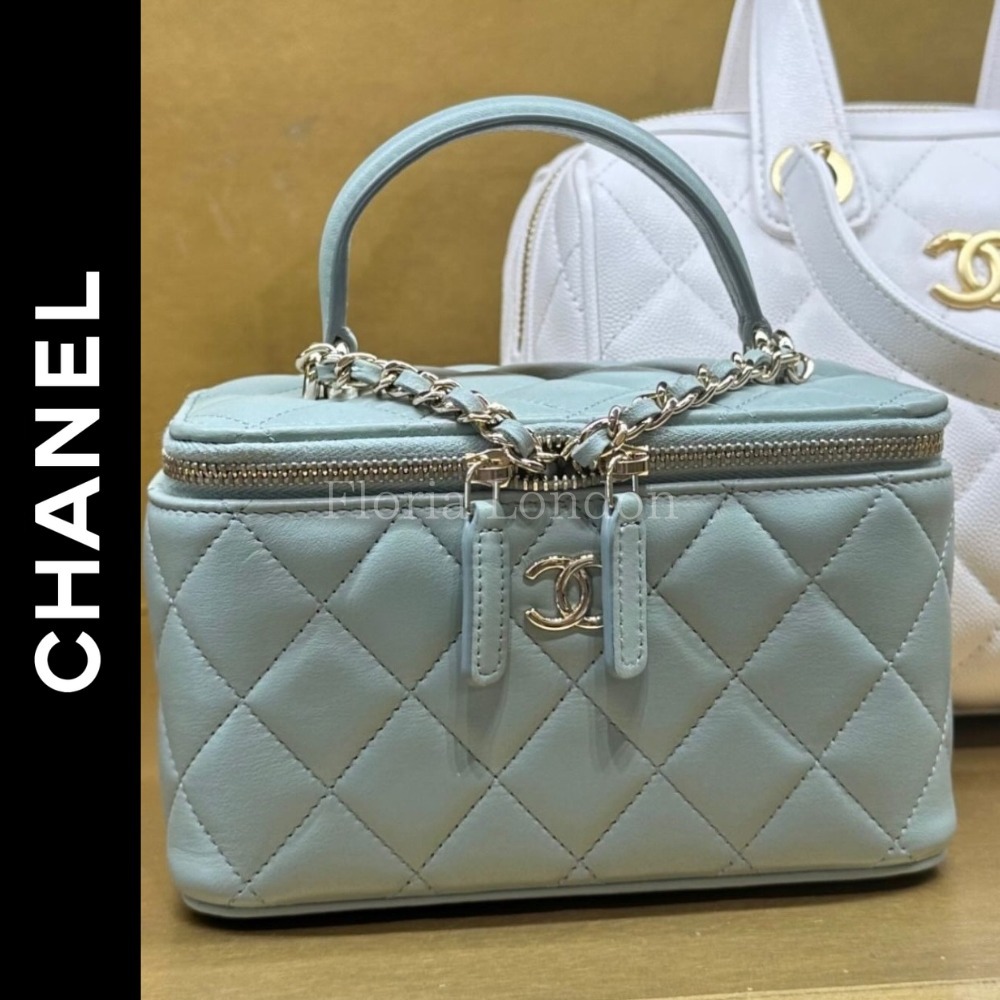 25A トップハンドル ◆【CHANEL】バニティケース ブルー