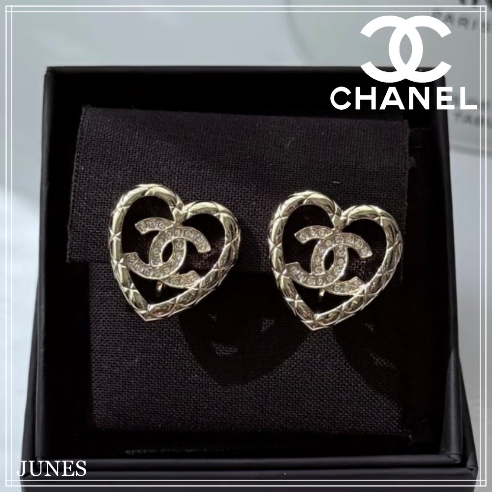 洗練された美しいデザイン！！【CHANEL】CCロゴ ハートピアス