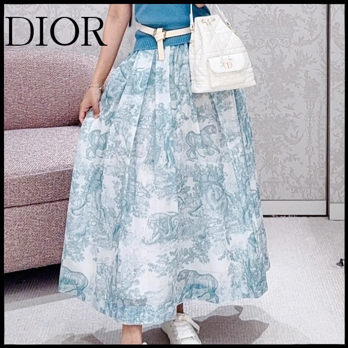 【可愛らしさと上品さの両立♡】DIOR フレアミディスカート