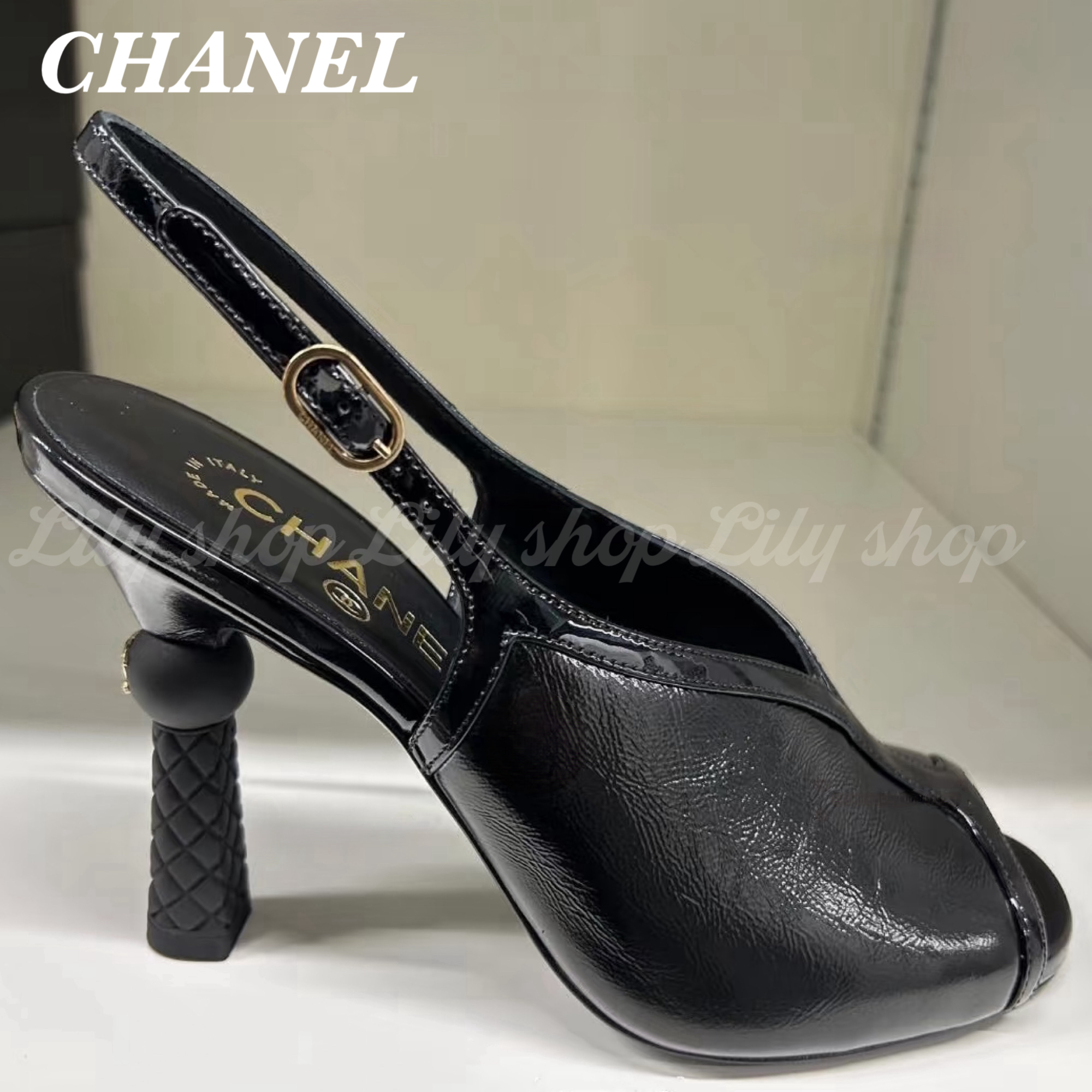 大人の魅力を引き出す♡CHANEL サンダル