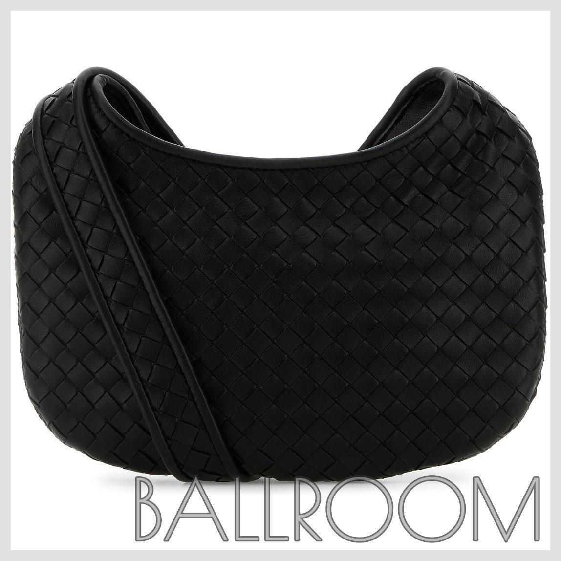 ショルダーバッグ BOTTEGA VENETA BLACK LEATHER SMALL VENETO CROSSBODY BAG