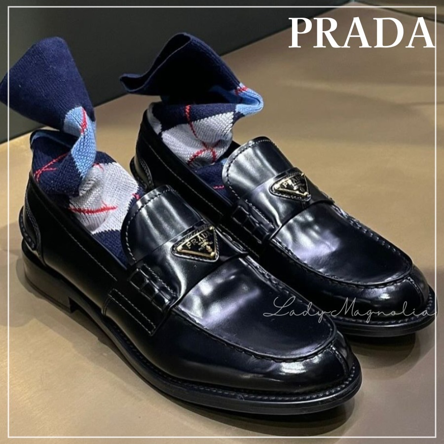 【PRADA】ブラッシュドレザー ローファー ★ トライアングルロゴ