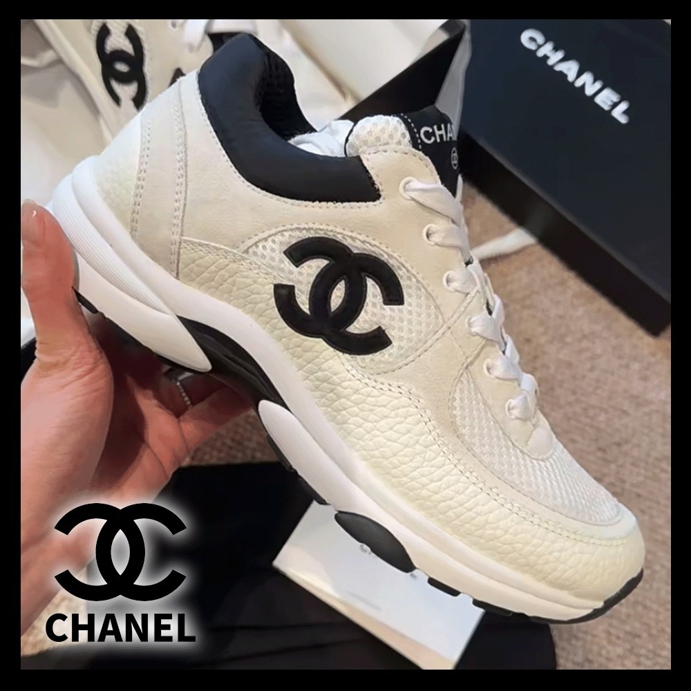 異素材の表情を楽しむ【CHANEL】ルスニーカー