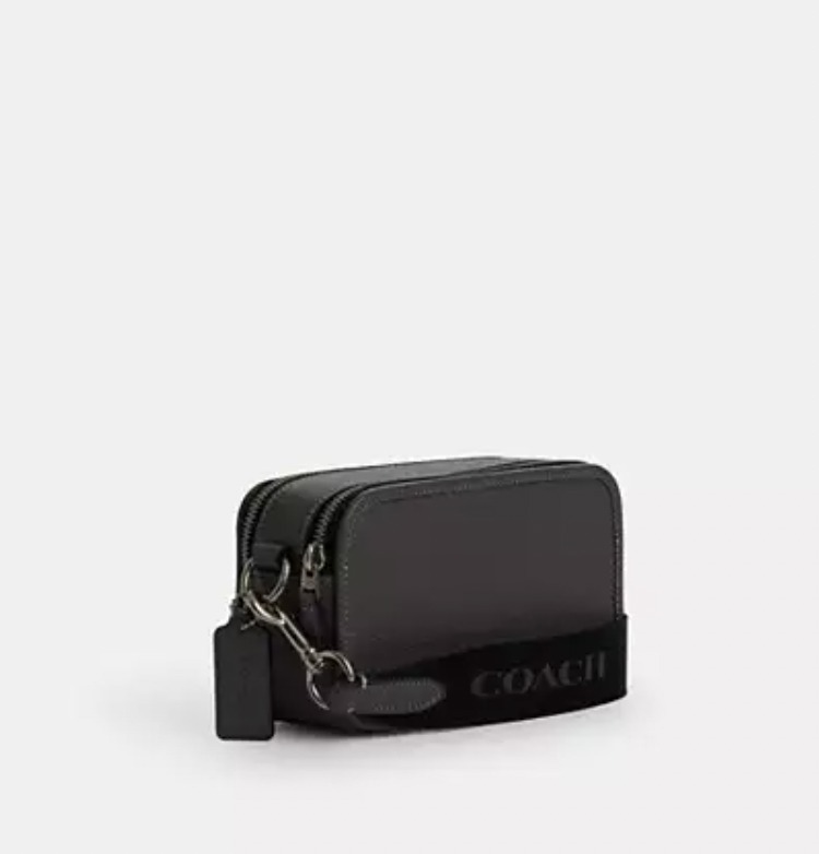 すぐ届く \"COACH” ワイアット クロスボディ